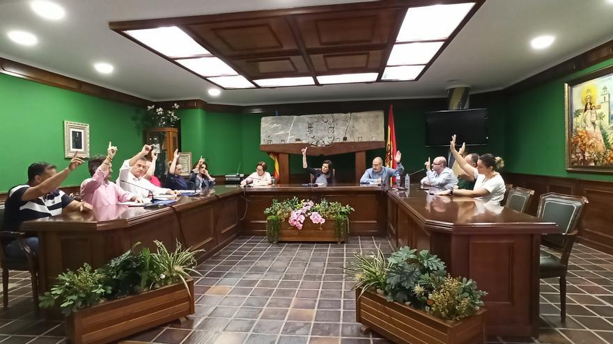 Diez de los doce concejales de Benejúzar reprueban a la alcaldesa por el &quot;susto&quot; de la suspensión de las fiestas
