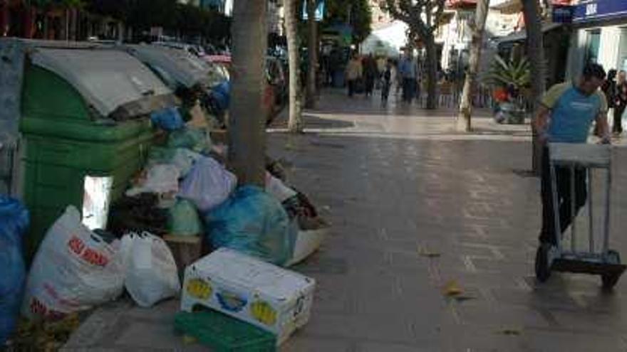 La huelga se mantiene en Rincón de la Victoria desde el lunes de esta semana.