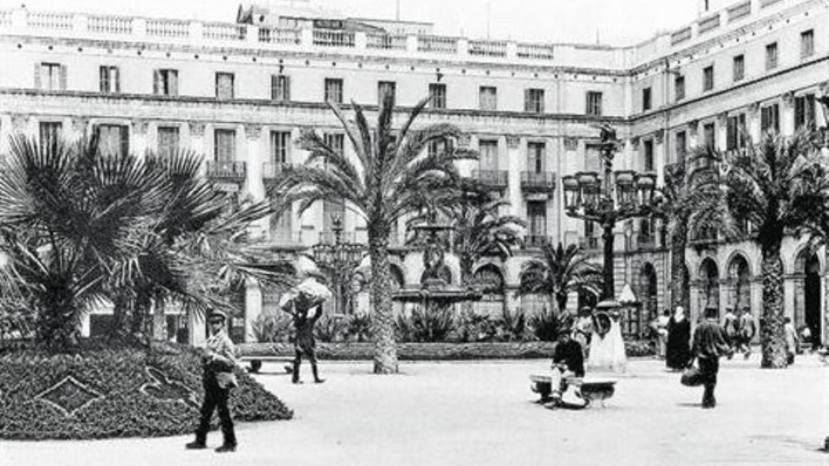 Finales del siglo XIX 8 En 1893, la plaza Reial era uno de los lugares más elegantes de Barcelona.