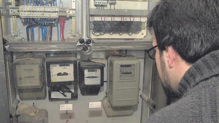 Una vecina de A Coruña logra recuperar 616 euros que Naturgy le cobró de forma irregular con lecturas estimadas de luz