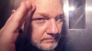 Reino Unido firma la orden de extradición de Julian Assange a EEUU