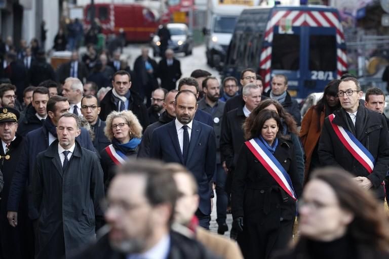 Francia homenajea a las víctimas del 13-N