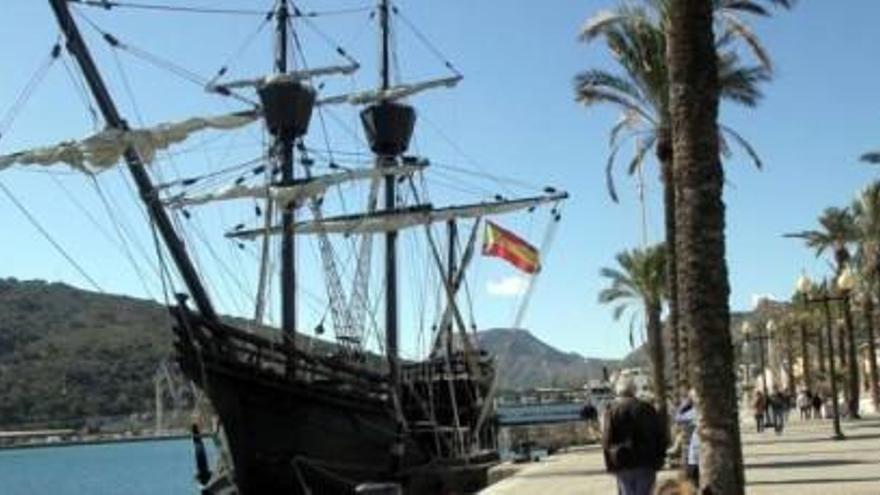 La nave llega desde Cartagena