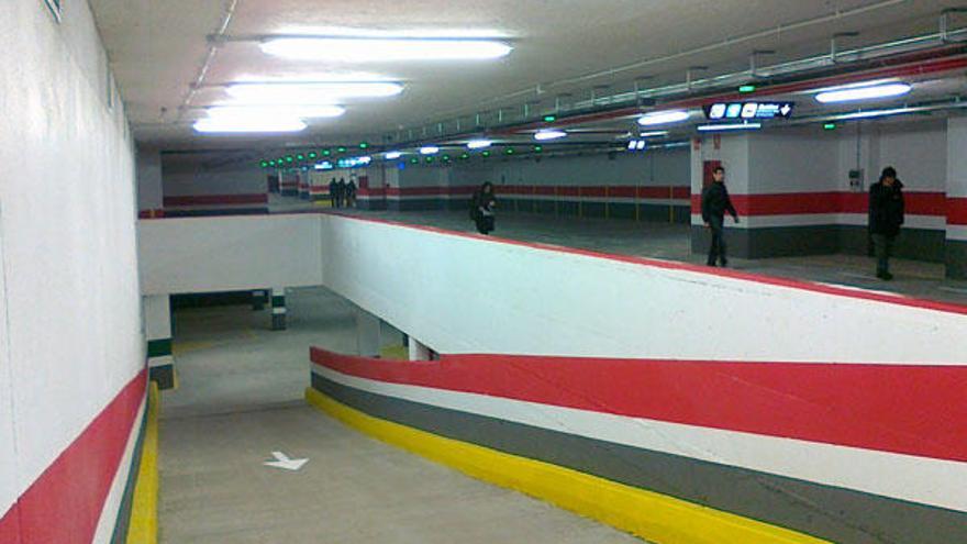 Interior del parking de Policarpo Sanz, que cuenta con 590 plazas de aparcamiento.