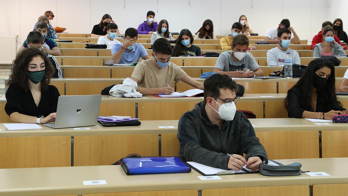 Estudiantes en un aula de la Universidad de Vigo