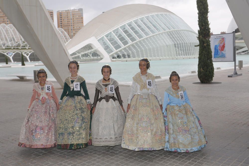 Las candidatas a Fallera Mayor Infantil visitan el Museo Príncipe Felipe