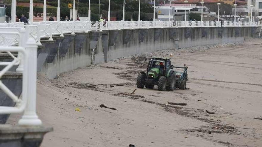 Refuerzo de limpieza en las playas