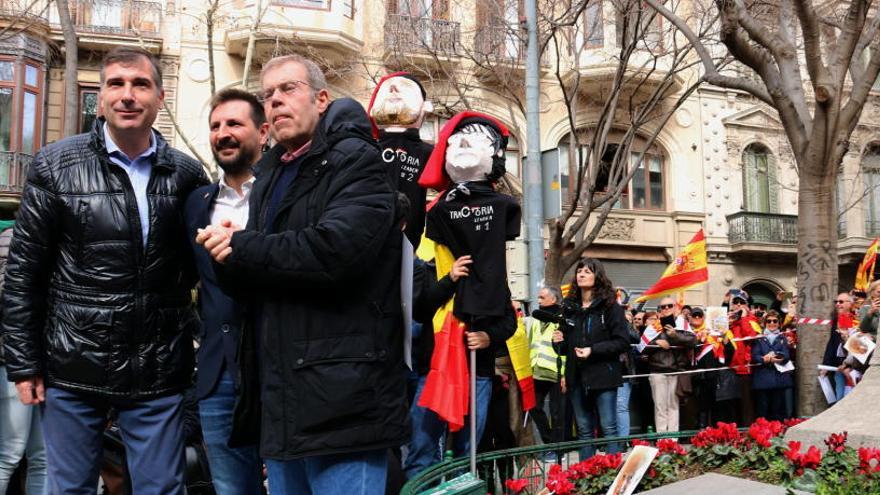 Joan López Alegre, amb Tomàs Guasch i Miguel Martínez, impulsors de la Plataforma de Tabàrnia