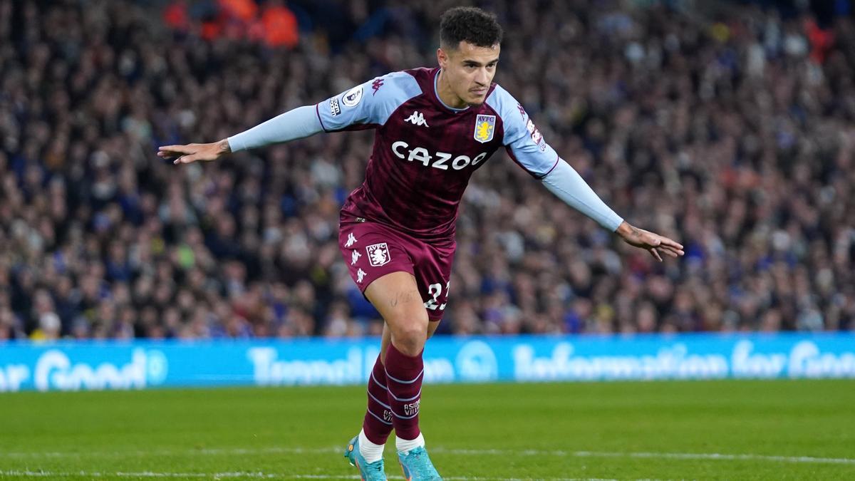 Coutinho, en un encuentro con el Aston Villa.