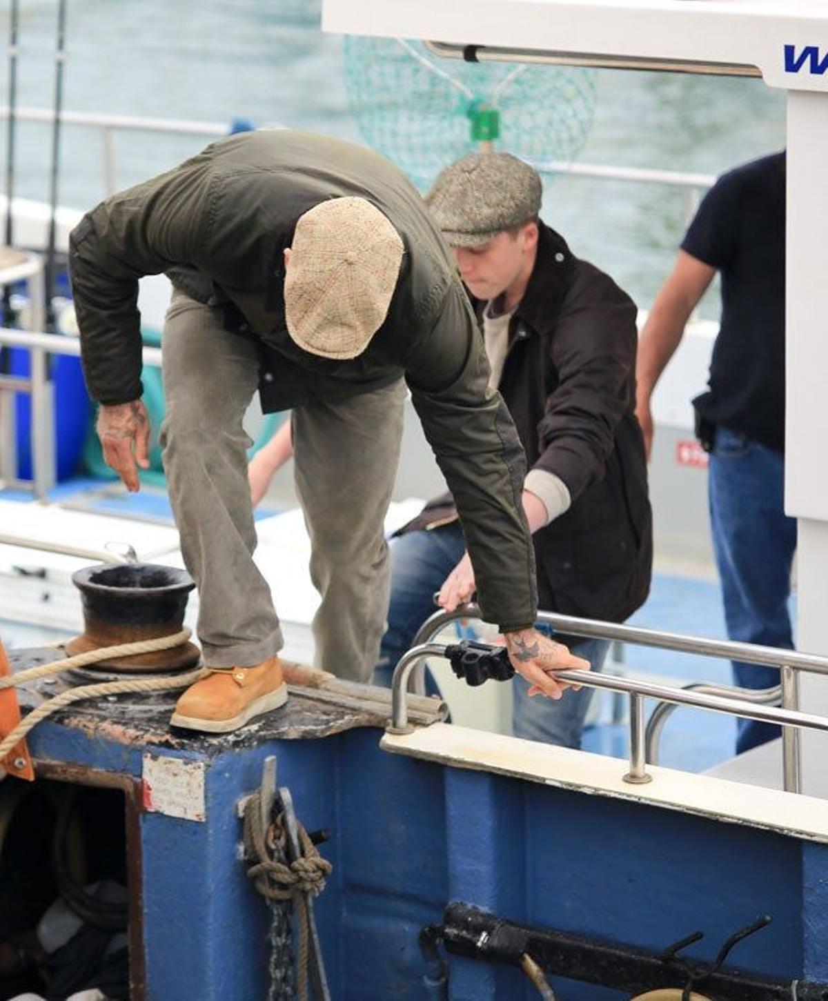 David Beckham salta del barco antes que su hijo Brooklyn