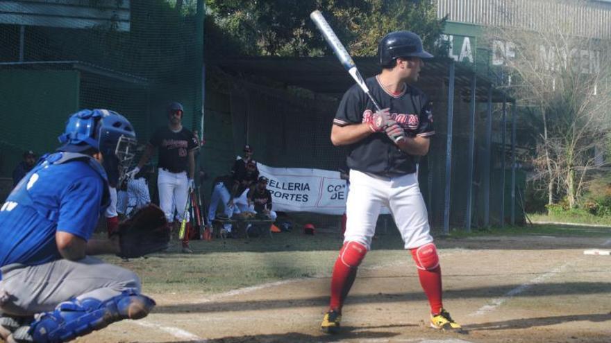 Pontevedra se apunta al béisbol entre amigos