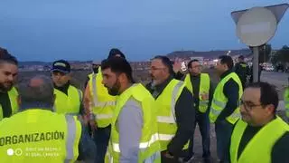 EN DIRECTO I Los agricultores del Altiplano de la Región llenan la A-33 en dirección Murcia
