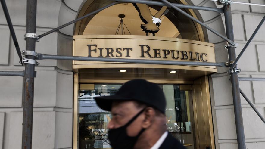 Los bancos de EEUU rescatan al First Republic Bank con 30.000 millones