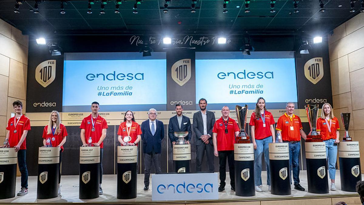 El baloncesto español exhibió sus trofeos