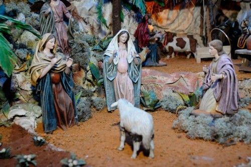 Belen Gigante en casa de Lorenzo, vecino de La Milagrosa