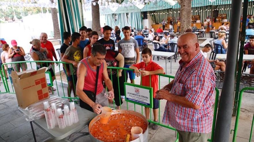 La ‘Gazpachá’ centró ayer los actos de ‘la Velá’