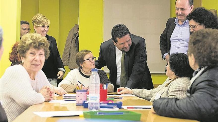 Diputación invierte 671.000 € en la atención a las familias del interior