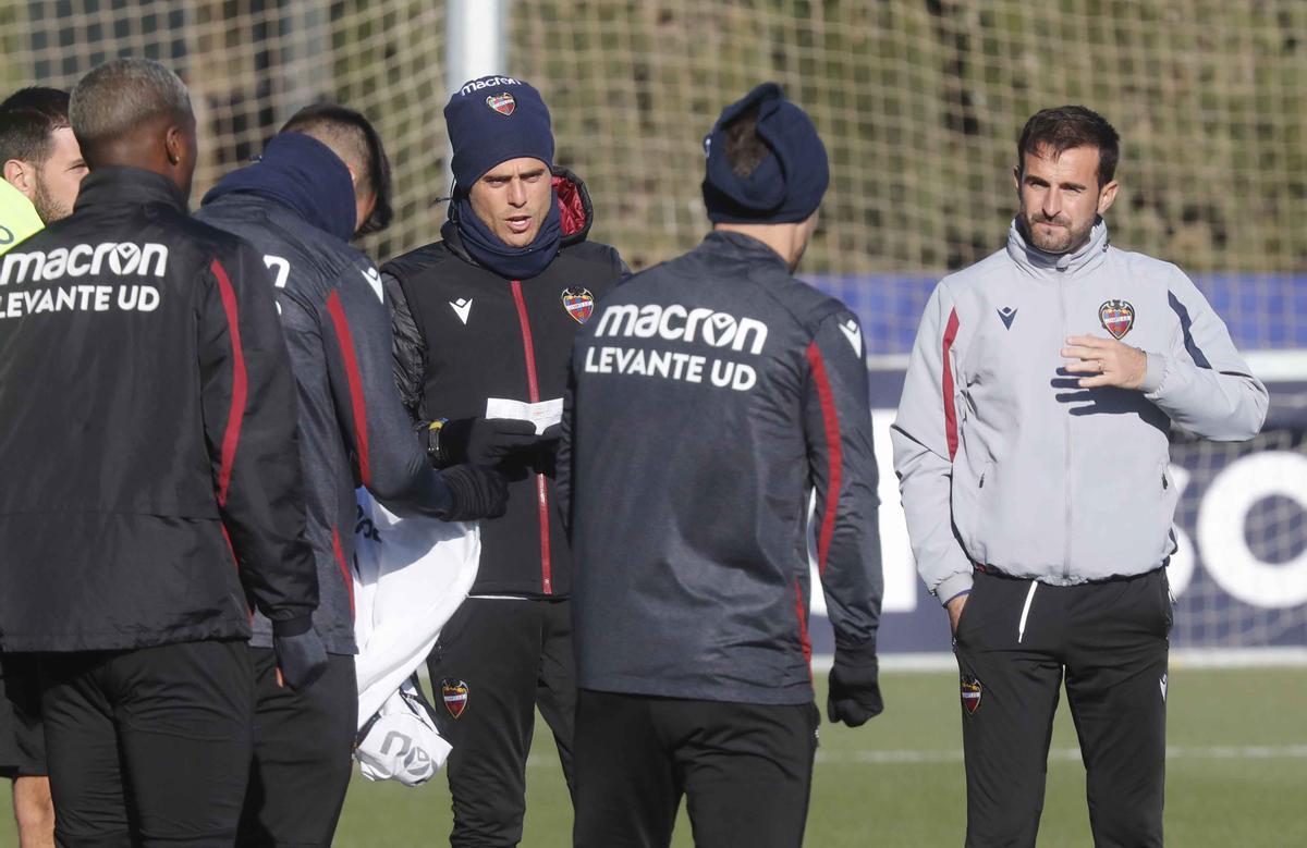 Último entrenamiento del Levante antes de viajar a Melilla