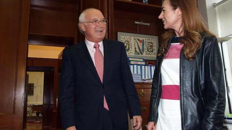 Antonio Fontenla y Marta Fernández Currás, antes de su encuentro.