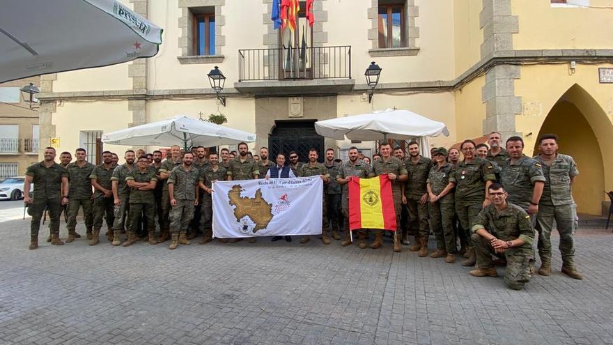 El Regimiento T21 llega a Caudiel en su recorrido por el Camino del Cid