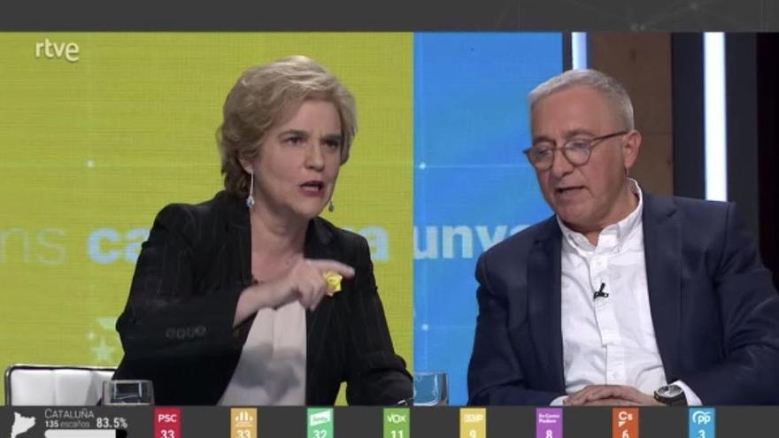 Pilar Rahola y Xavier Sardà, en el debate electoral de TVE.
