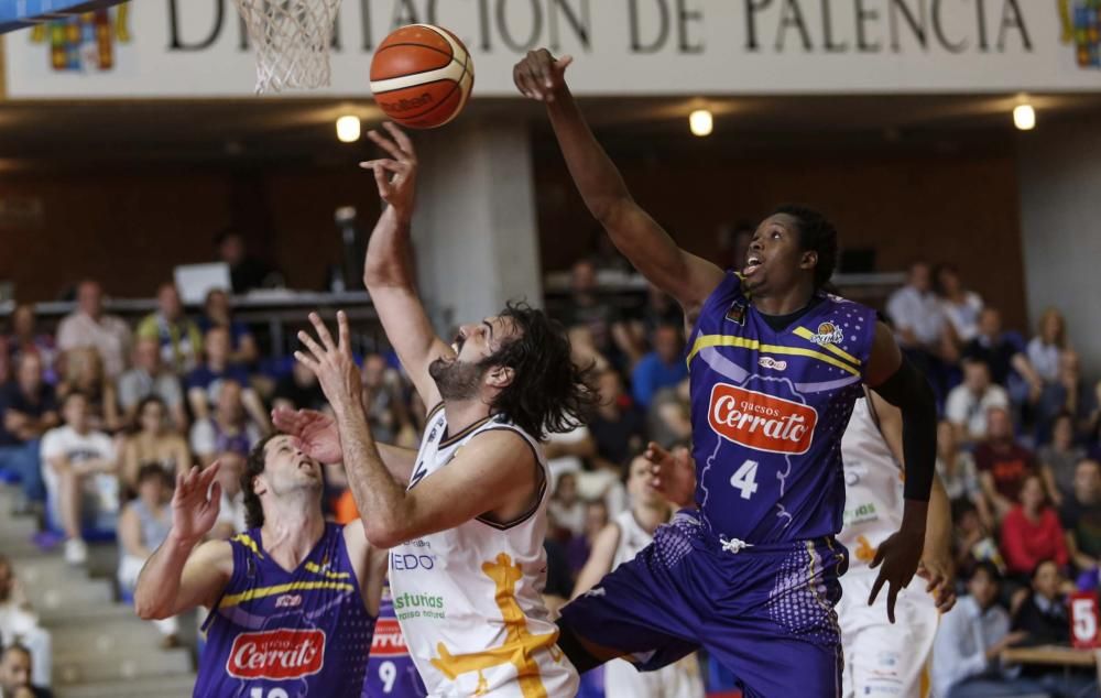 Partido del play-off de ascenso a ACB entre el Palencia y el Oviedo Baloncesto