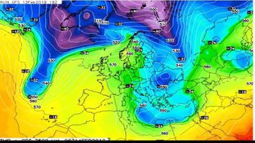 Así se acerca a Canarias el frente frío del viernes