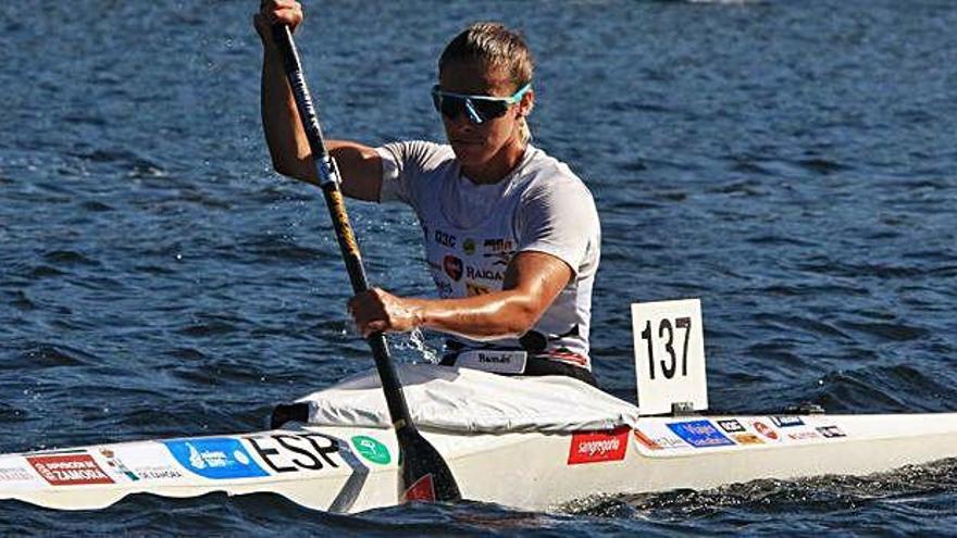 Eva Barrios representa a España en la Regata Internacional de Sanabria.