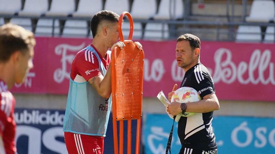 Mario Simón y Alberto Toril en el entrenamiento de ayer en NC. | PRENSA REAL MURCIA