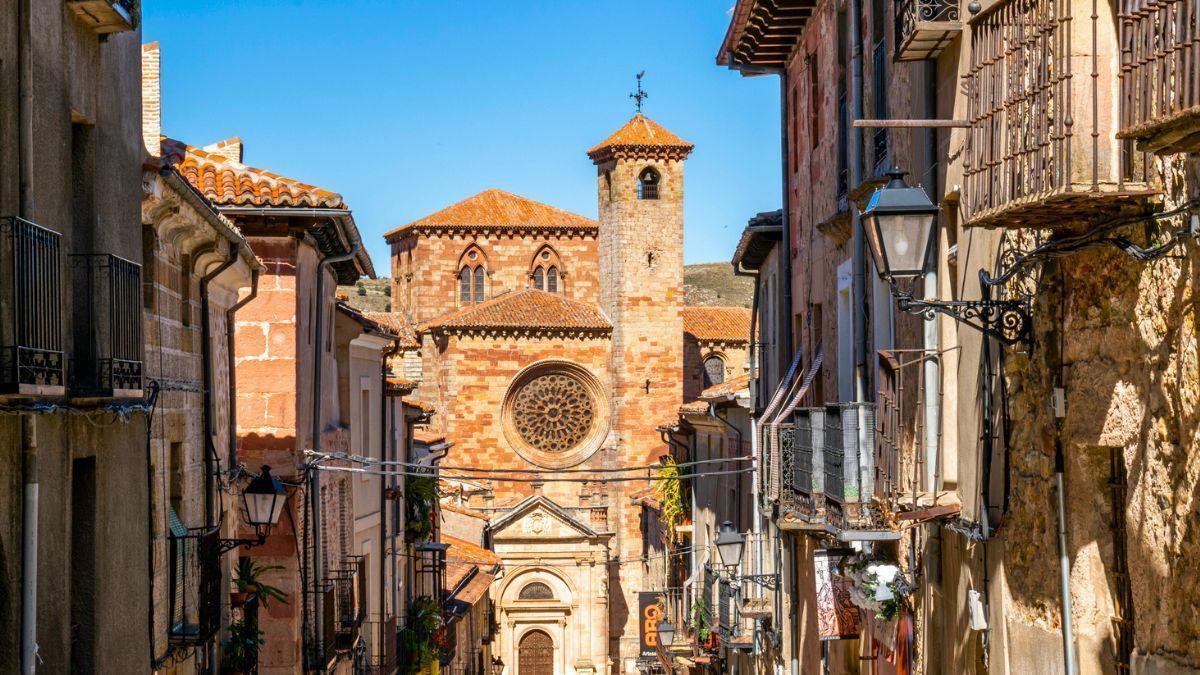 El primer pueblo español elegido como Capital del Turismo Rural que deberías visitar este año
