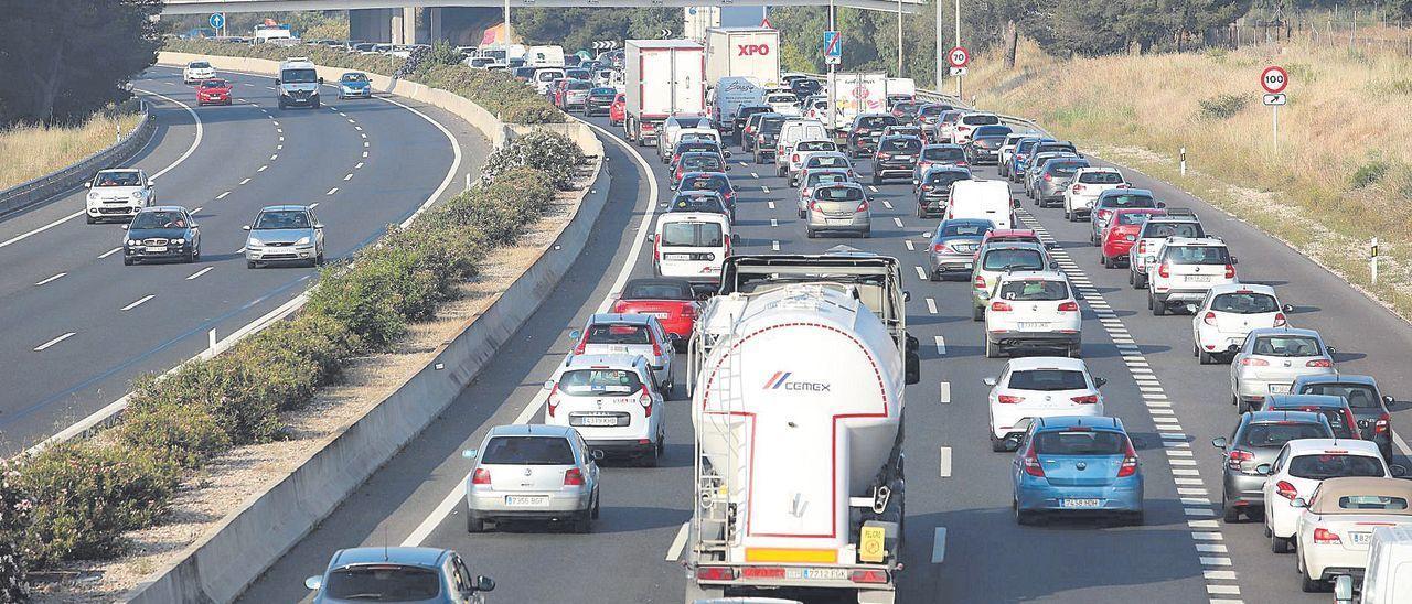 La Vía de Cintura subió su tráfico en 9.000 coches diarios en un año.