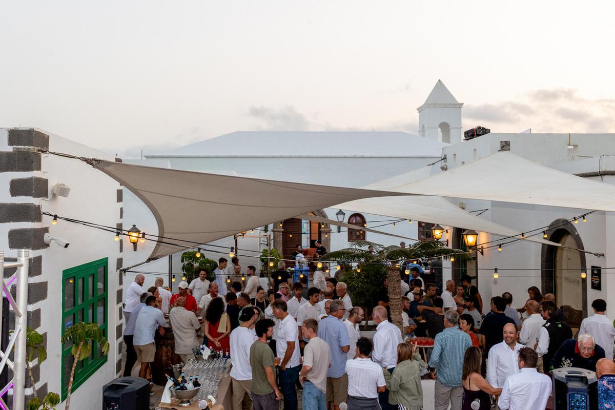 Regatistas y armadores de Marina Rubicón 52 SUPER SERIES Sailing Week disfrutan de Lanzarote
