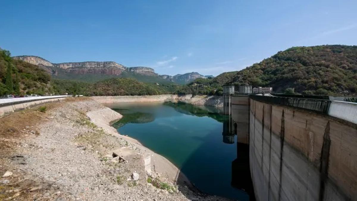 Los embalses siguen estando muy bajos