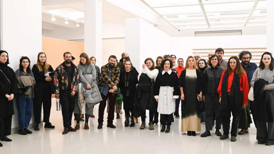 Treinta artistas y agentes se reúnen en ‘Dentro y fuera. Arte Contemporáneo en Galicia’