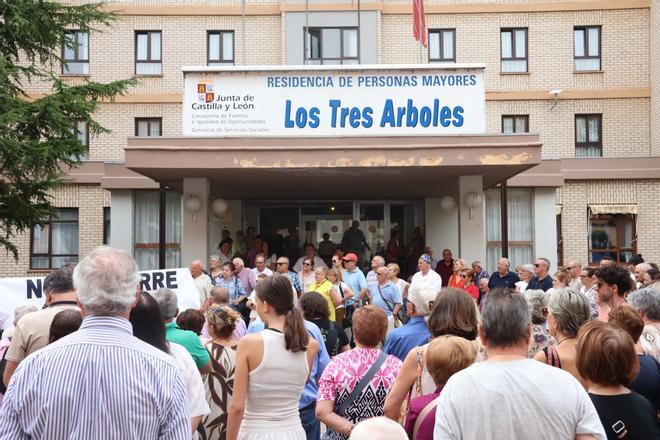 Zamora se moviliza por la residencia de los Tres Árboles: «La verdad»