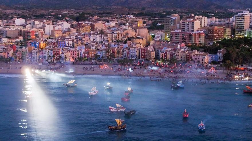 Vista panorámica del ‘Desembarc’ de la Fiesta de Moros y Cristianos de la Vila Joiosa.