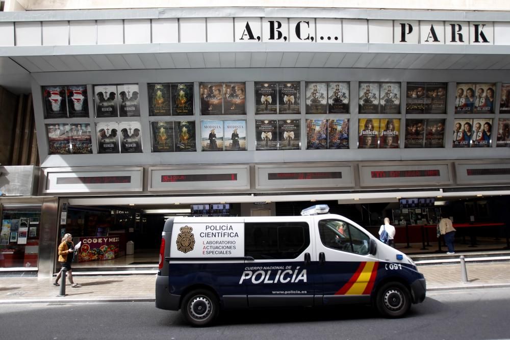 Halla a una mujer muerta en un cine del centro de Valencia