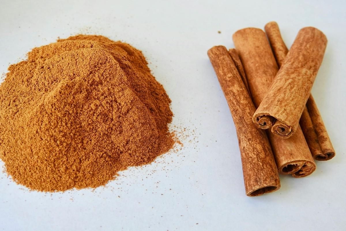 Canela en polvo.