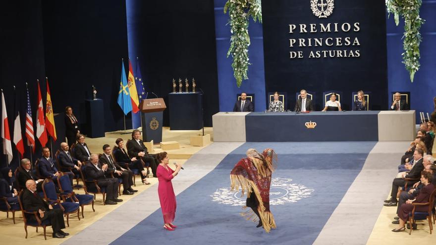 Así fue la emocionante actuación de Carmen Linares y María Pagés en la ceremonia de entrega de los Premios Princesa de Asturias