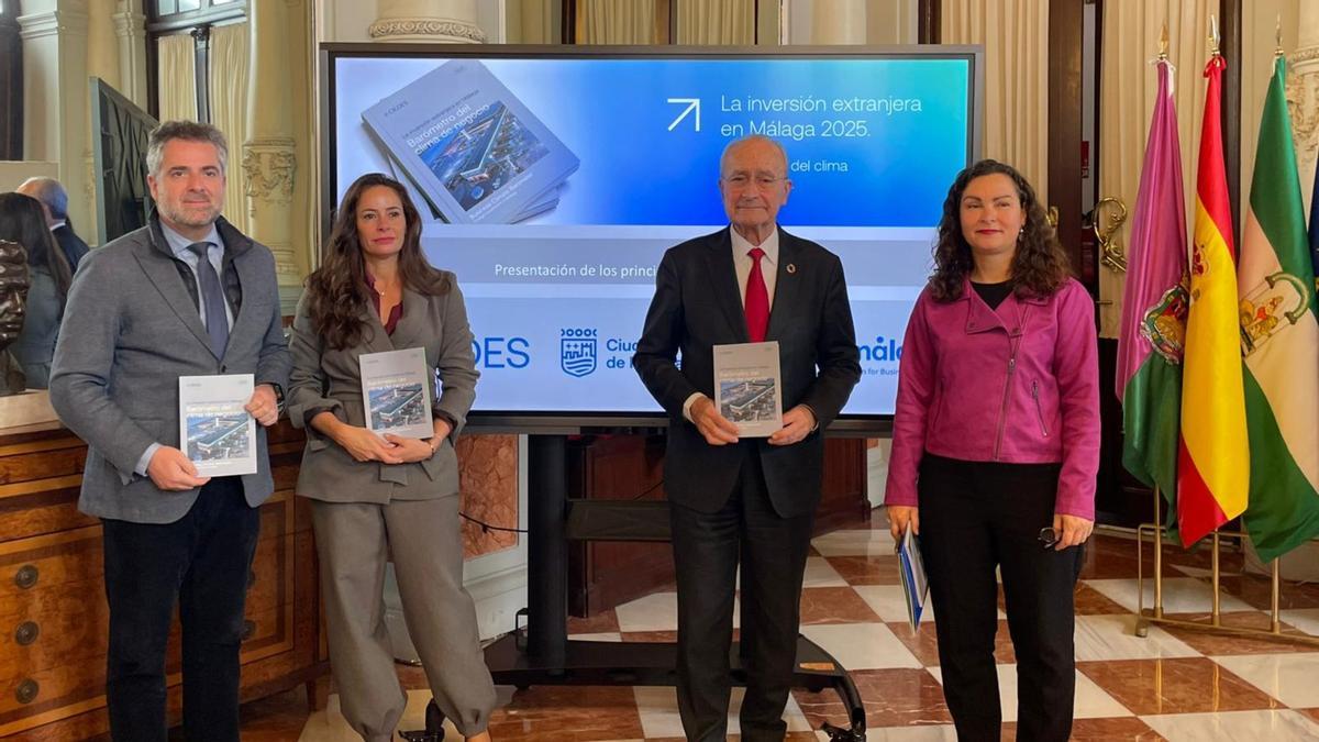 Presentación del Barómetro del clima de negocio 2025 de la Fundación CIEDES en el Ayuntamiento de Málaga