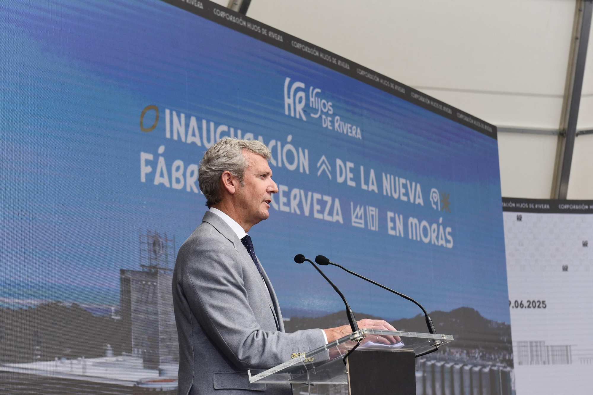 Estrella Galicia inaugura su nueva planta de producción en el polígono de Morás