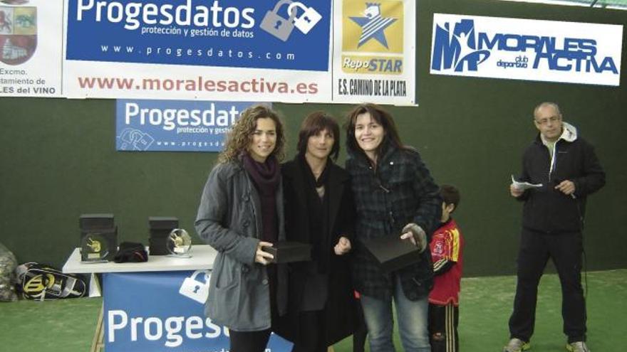 Almudena Rosón y Rocío Guerra, vencedoras de la final oro femenina.