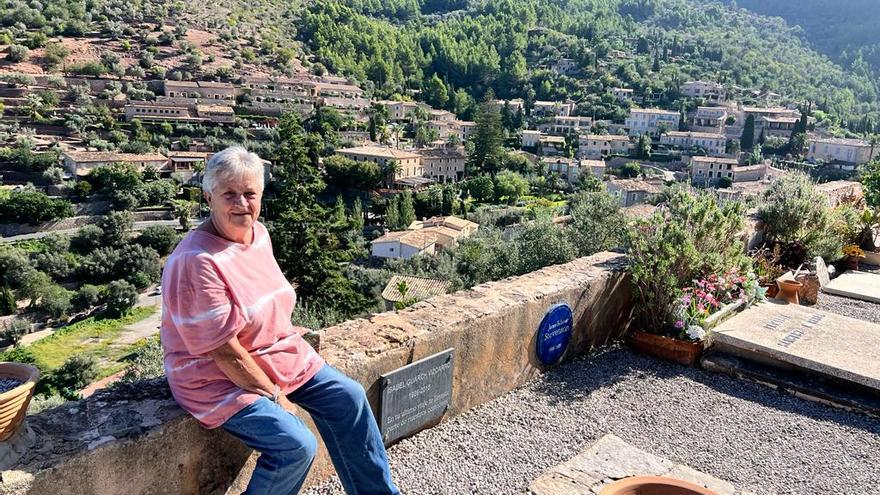 Magdalena Ripoll: «No tenemos ni bibliotecario, ni guardia civil, ni cura; nadie quiere venir a trabajar a Deià»