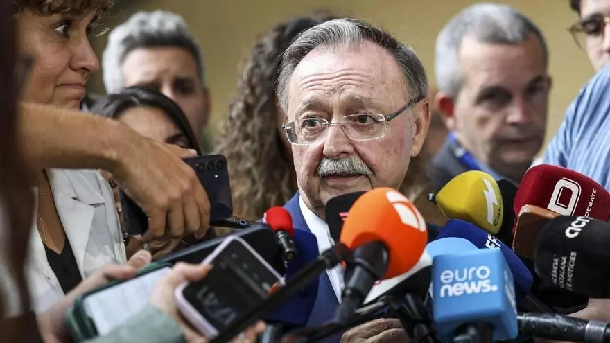 Vivas pide al Gobierno que dedique más tiempo a Ceuta y menos a criticarle