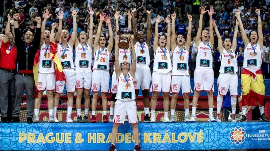 España anula a Francia y suma su tercer oro europeo (71-55)