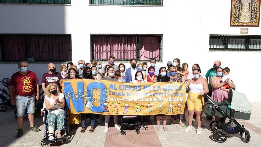 El PSOE y Adelante critican el cierre de la guardería Colores de Málaga, en la calle Chaves