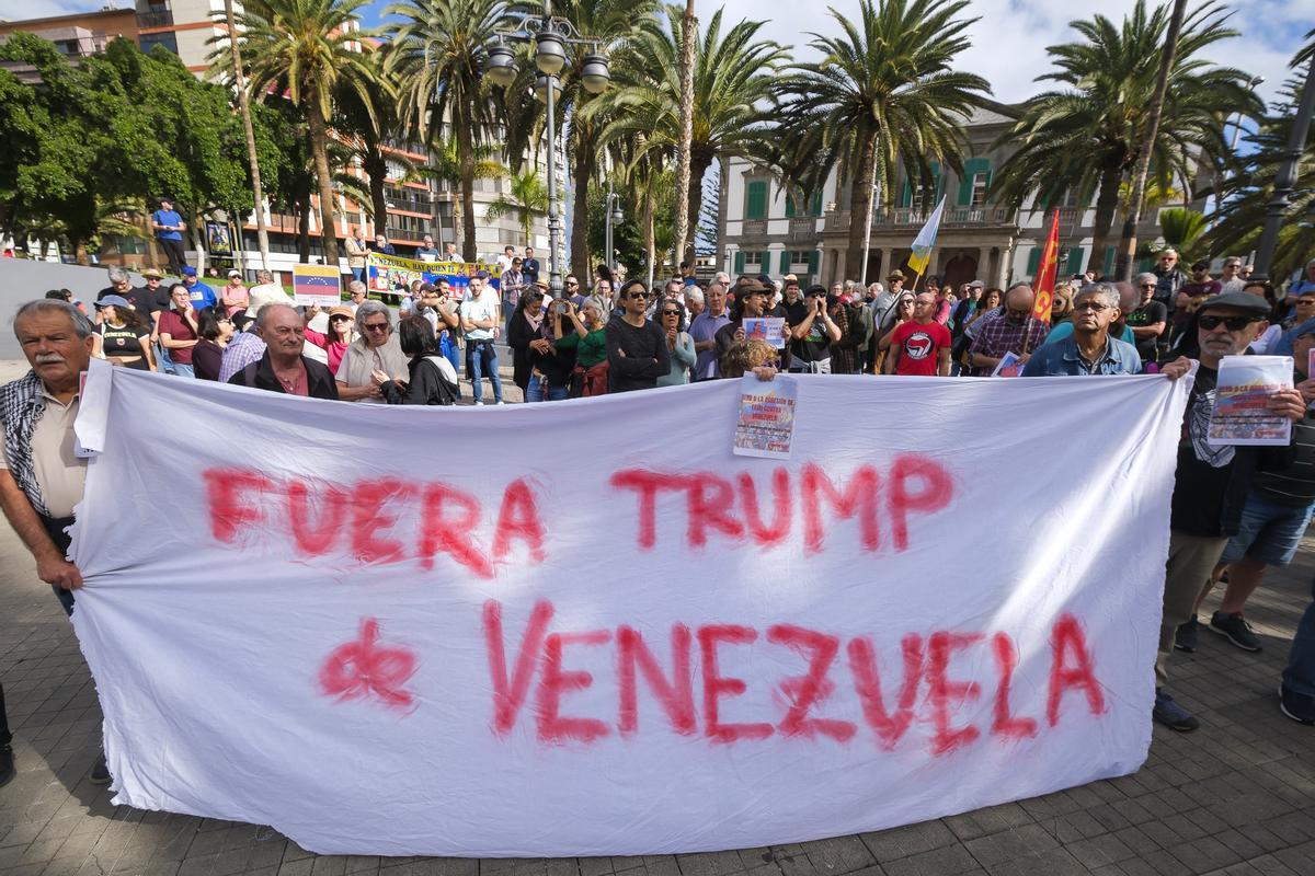 Concentración en apoyo al pueblo venezolano en Gran Canaria