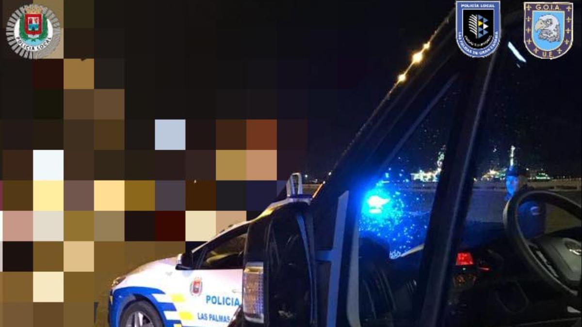 La Policía Local evita un atropello en la Avenida Marítima La Policía Local evita un atropello en la Avenida Marítima