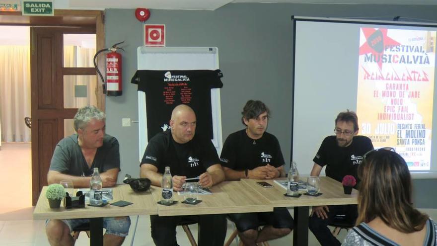 En la reciente rueda de prensa del concierto de Reincidentes, Marcos estuvo presente (dcha).