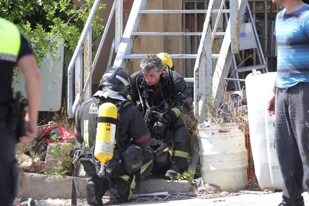 Incendio en una chatarrería de La Unión